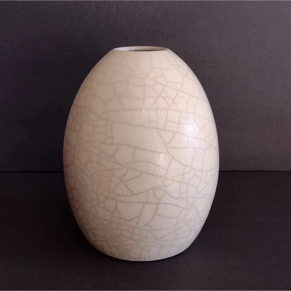 Signed William K Turner Raku Pottery Vase White Crackle Glaze 8